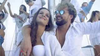 Berkes Olivér - Rólad szól (Official Video 2019)