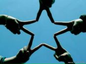 Діма Ковальчук фотография #2 (источник - https://vk.com/id132568377)