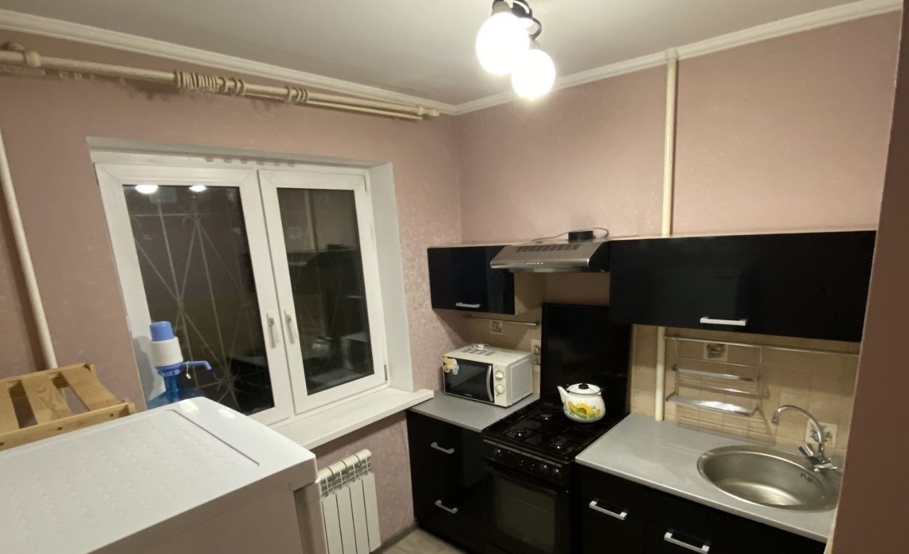 НА ДЛИТЕЛЬНУЮ АРЕНДУ СДАЕТСЯ 🏡
ОДНОКОМНАТНАЯ КВАРТИРА В 📍АРТЕМОВСКОМ РАЙОНЕ (13 регион)
КВАРТИРА ЧИСТАЯ, СВЕТЛАЯ СО ВСЕЙ МЕБЕЛЬЮ И ТЕХНИКОЙ
УДОБНАЯ...