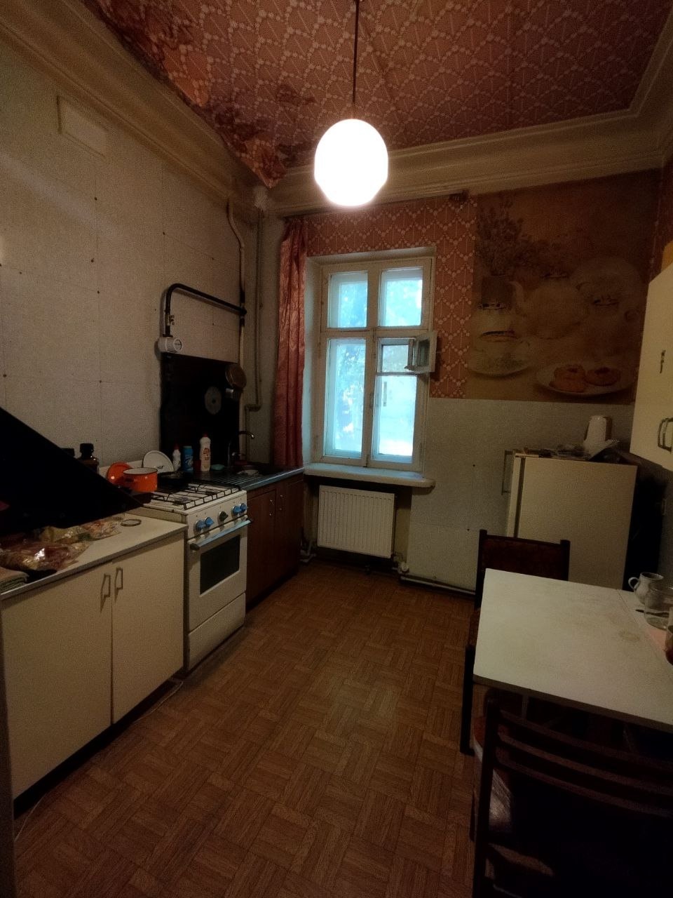 Продам 2к квартиру в живописном районе города. Жовтневый район. Красноармейская 2/4 этаж Площадь 56 м.кв. Кухня - 8 м.кв. Высокие потолки увеличивают пространство квартиры. АВТОНОМНОЕ отопление. Квартира без ремонта, что даёт возможность воплотить воплотить все Ваши дизайнерские идеи. Вид из балкона - парк. В...
